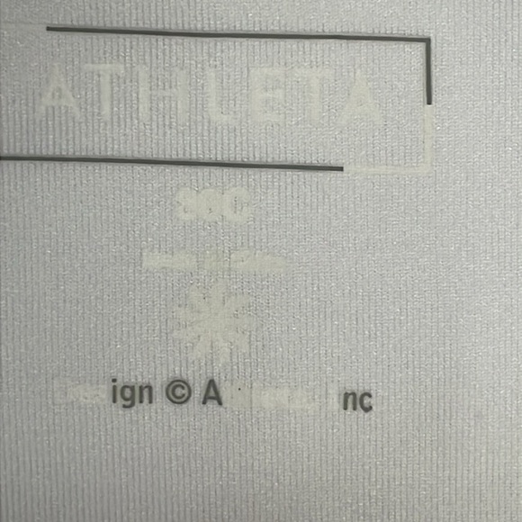 Athleta Inner Strength Built In Bra Tank Top White 36C - Picture 10 of 16